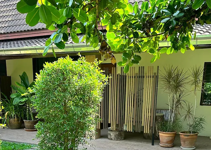 สวนไมตรีจิต Suan Maitrichit 호텔