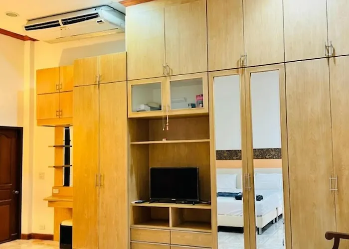 สวนไมตรีจิต Suan Maitrichit 3* 방콕